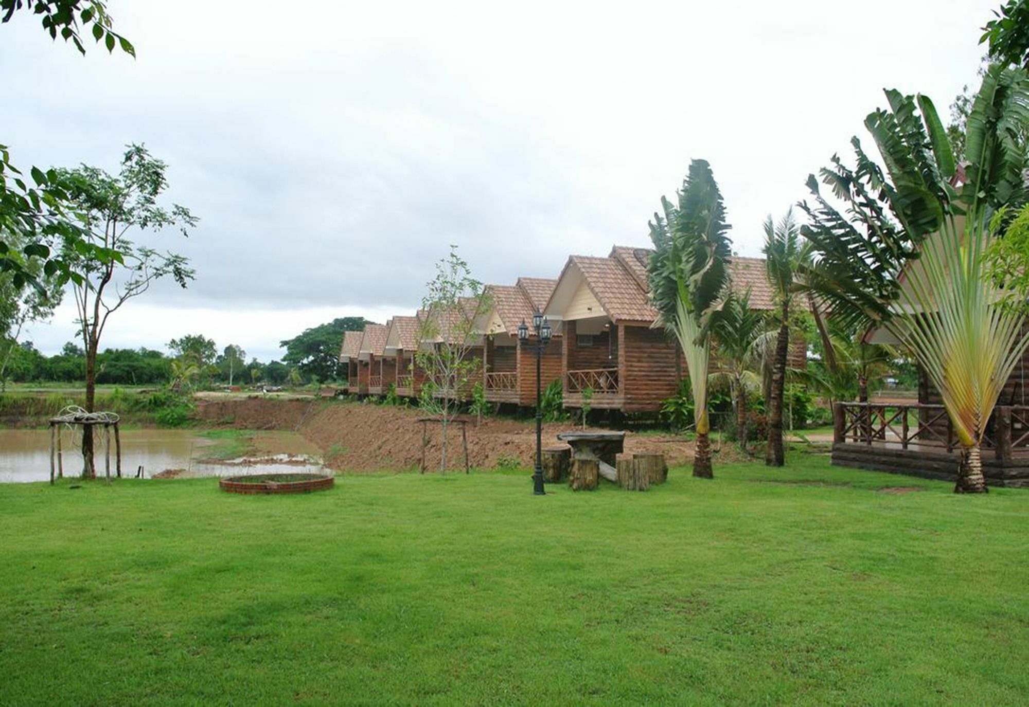 Bansuan Chomdao Resort Khon Kaen Ngoại thất bức ảnh